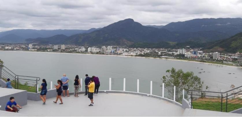Apto Lindo 2 Dor Piscina Ar Internet 101 A Caraguatatuba Exteriér fotografie